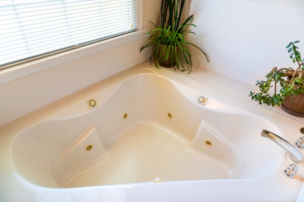 Cost of Soaking Tub Installation in Norman