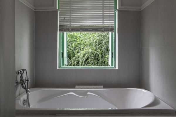 Fiberglass Tub Installation in Norman